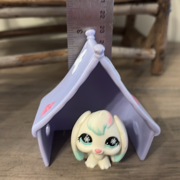 PRE OWNED HASBRO Littlest Pet Shop - Purple Camping Tent & Snow Bunny Rabbit - Picture 15 of 15